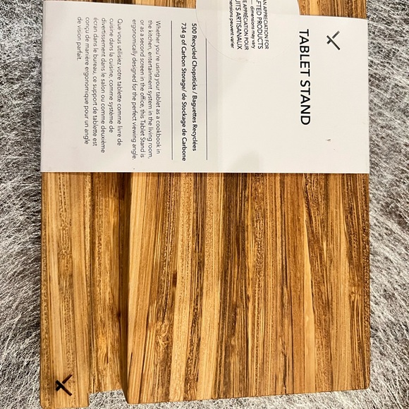 Tablet or phone stand handcrafted from recycled chopsticks NWT - Picture 8 of 9